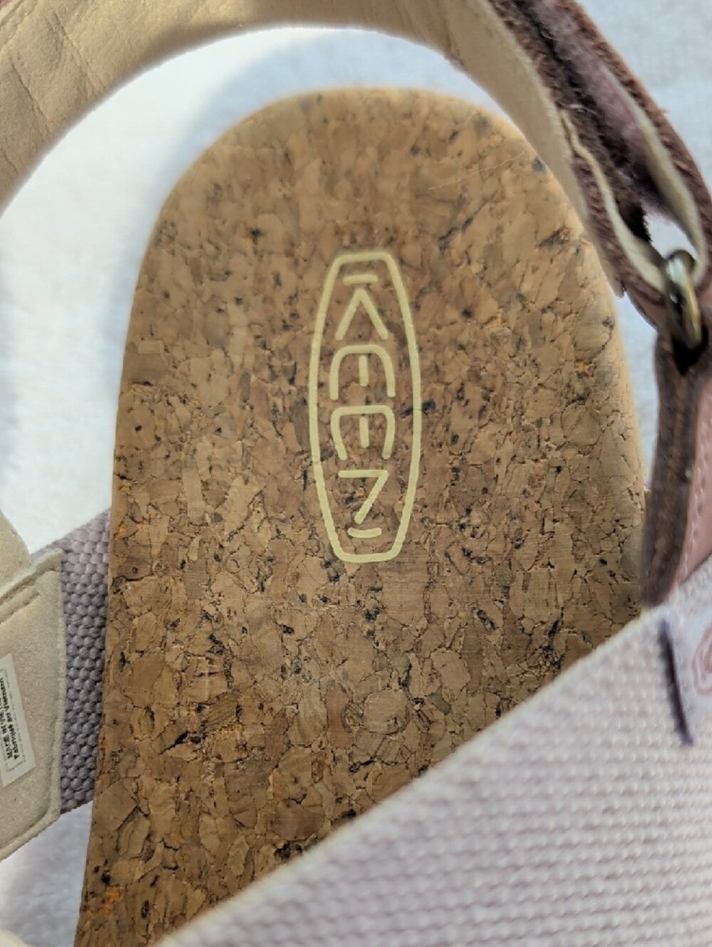 Keen Elle criss cross sandals Thistle/Toadstool sz 8.5 - Picture 2 of 7